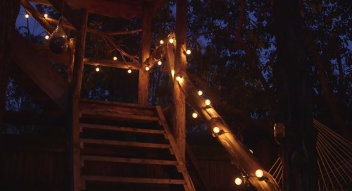 festival lighting strung up an outdoor stairway